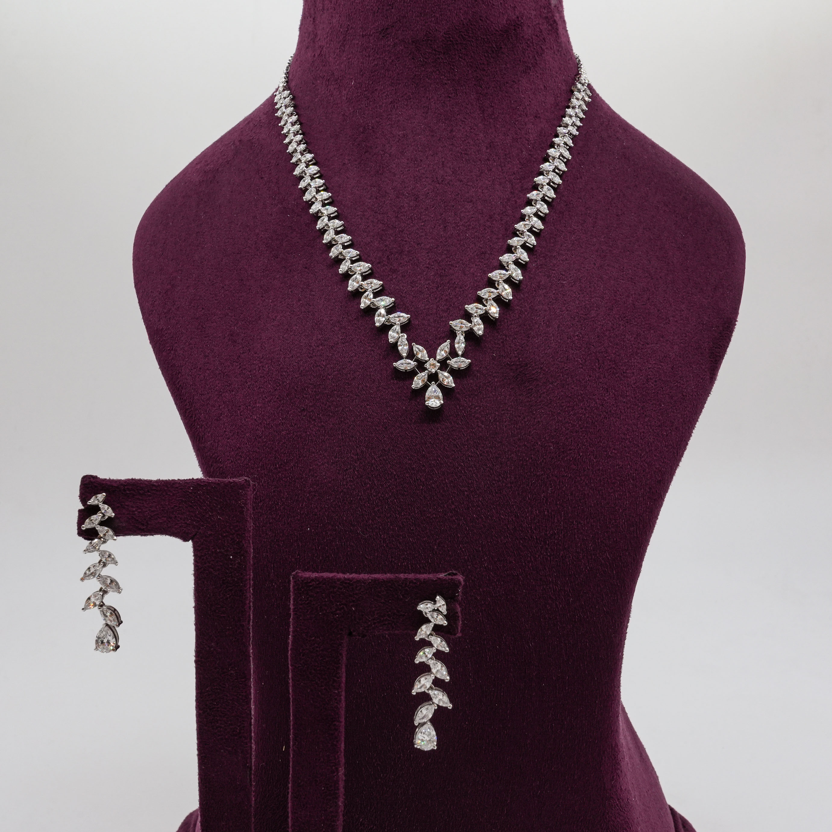 Marquise Leaf Necklace Set