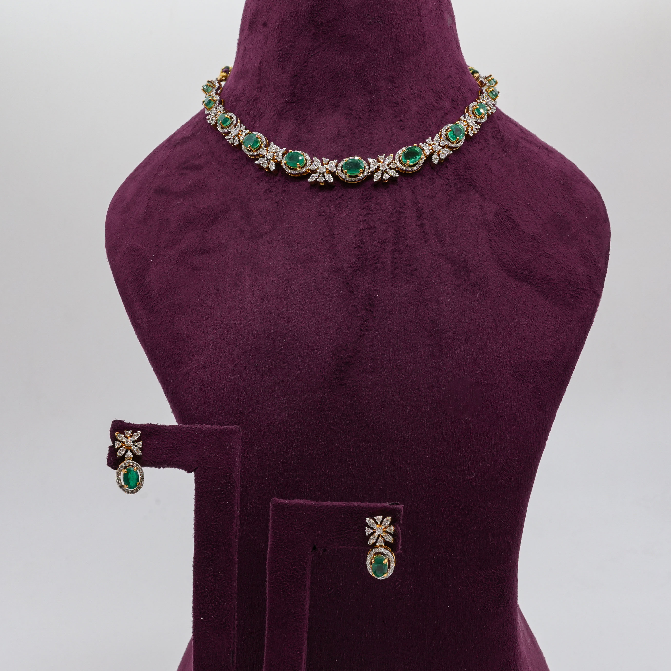 Saubhagya Jewellers - Green Stone Oval Necklace Set