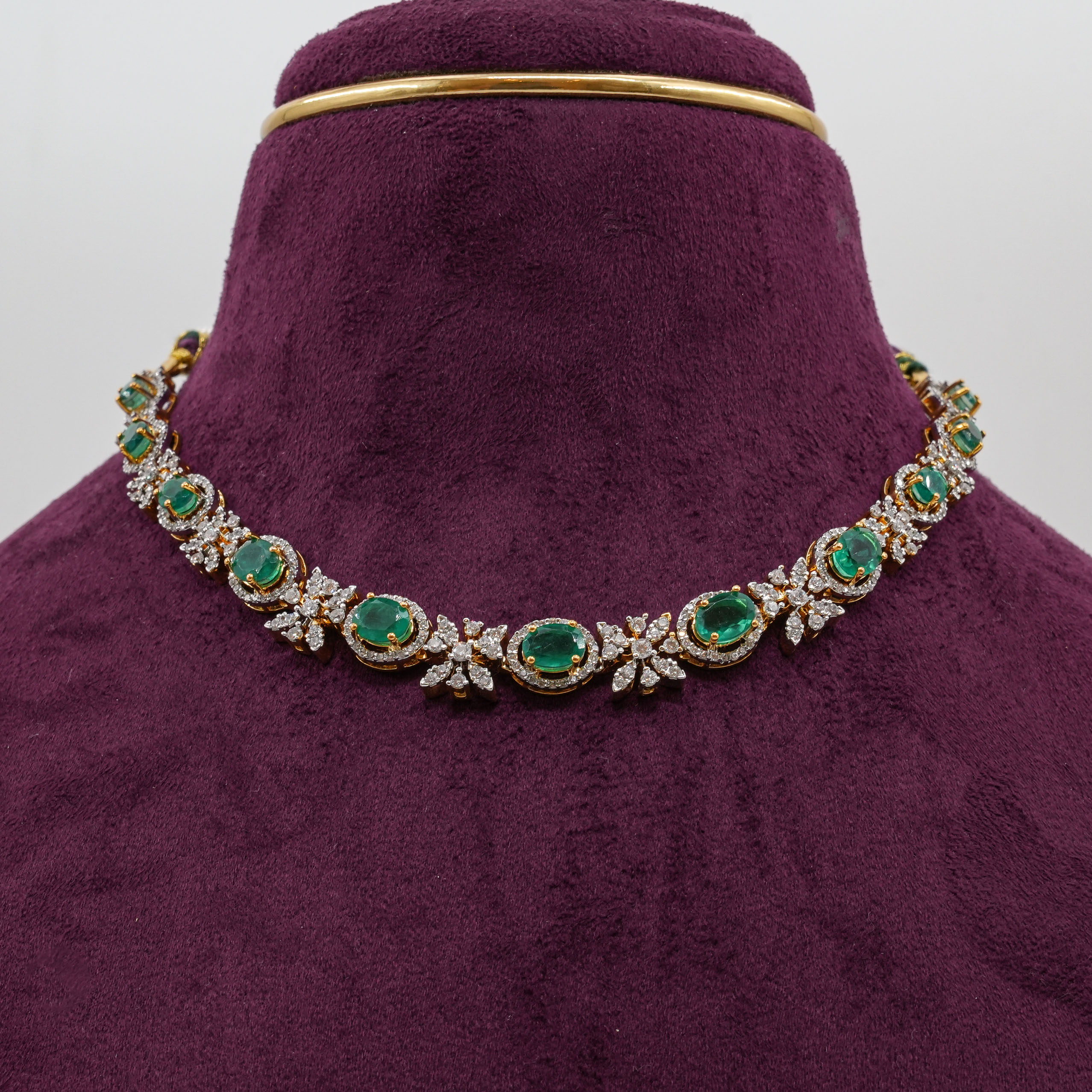 Saubhagya Jewellers - Green Stone Oval Necklace Set