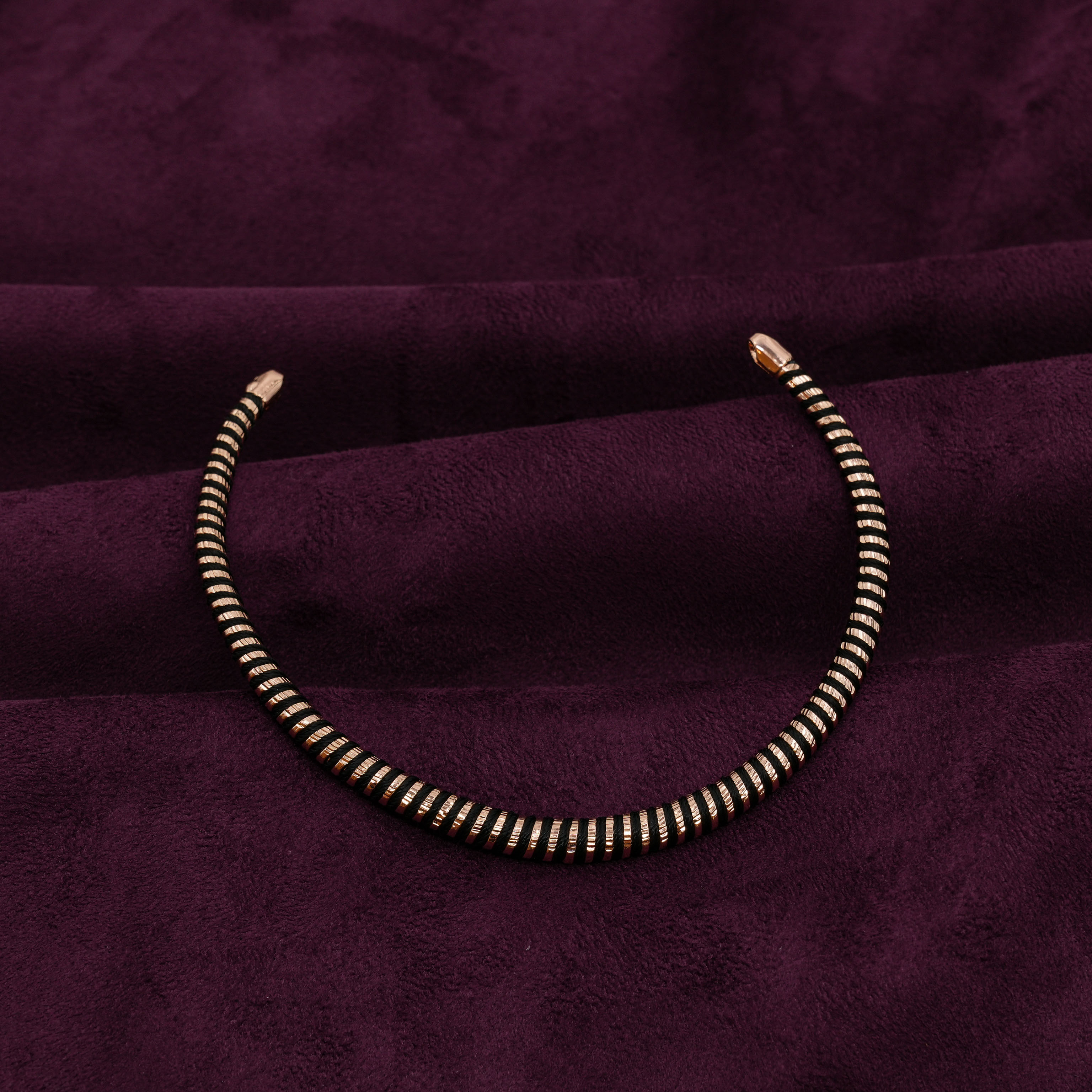 Saubhagya Jewellers - Gold Striped Kada