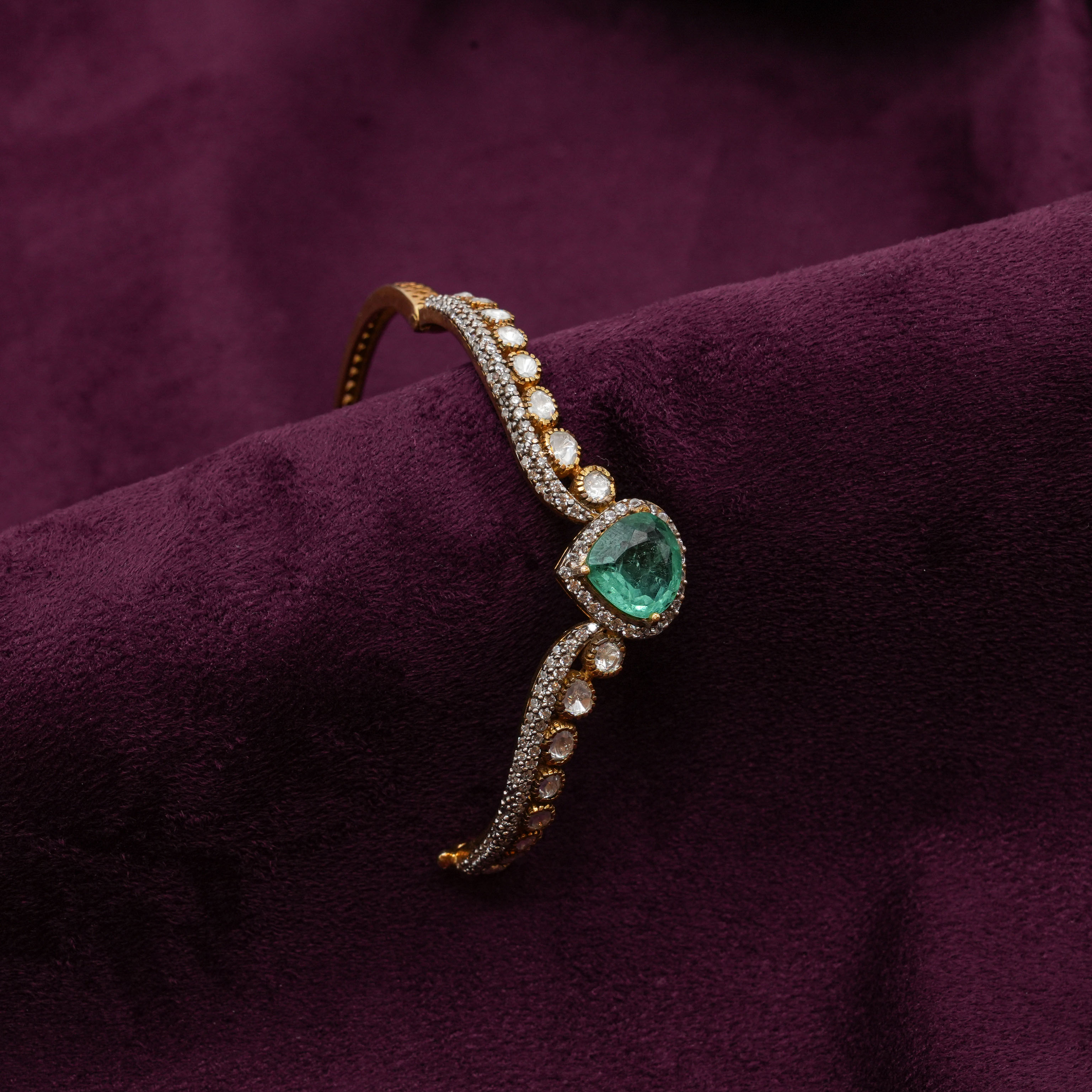 Saubhagya Jewellers - Emerald Polki Kada