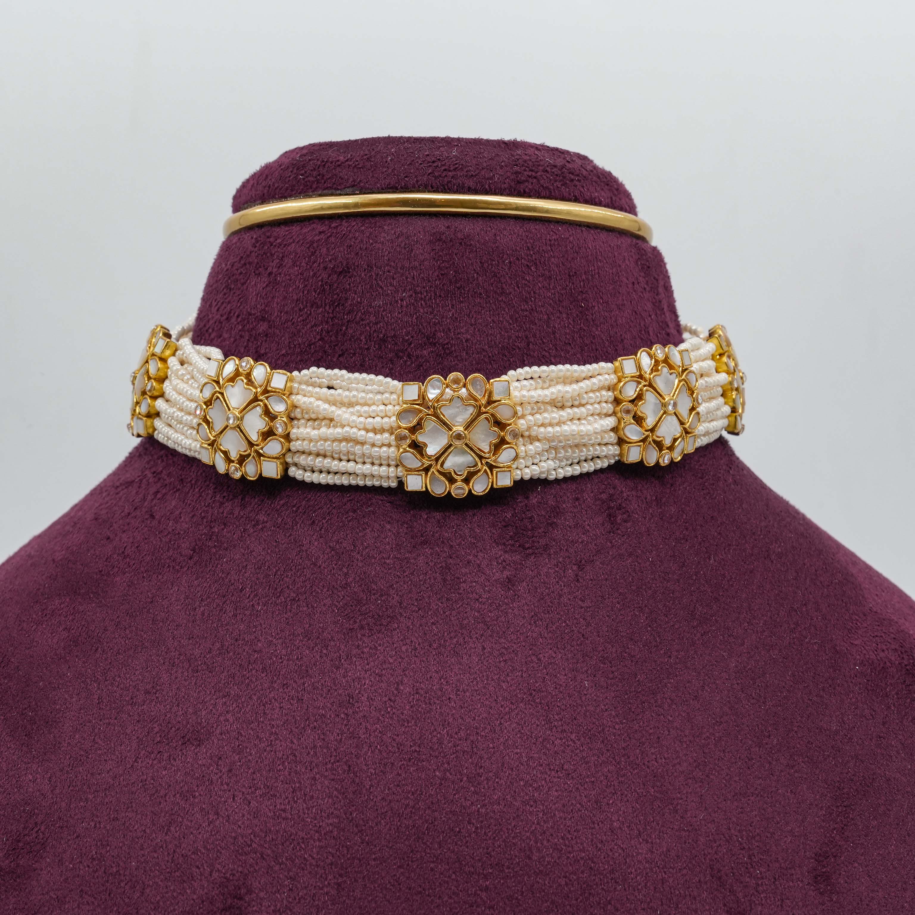 Saubhagya Jewellers - Mother of Pearl Choker Gold