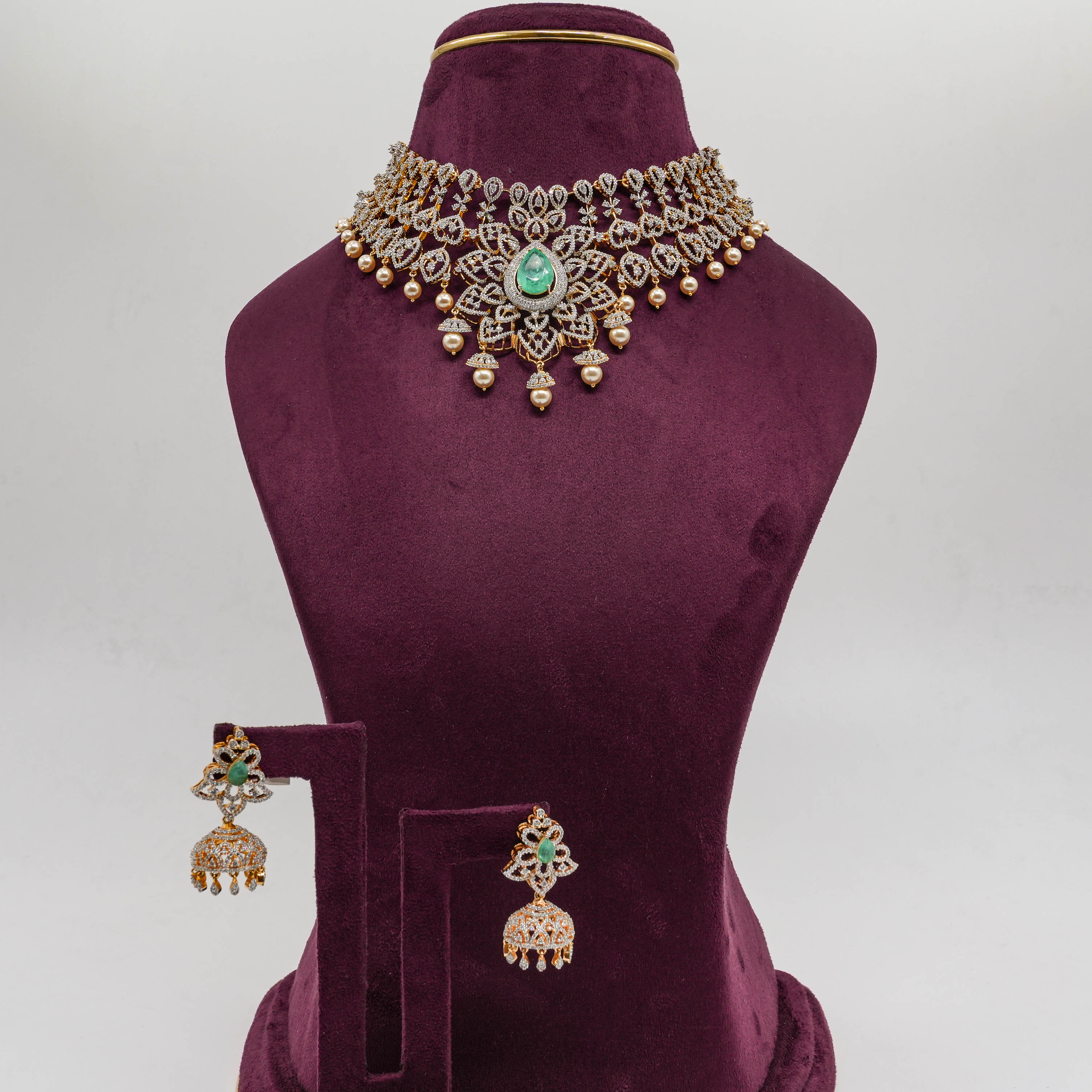 Saubhagya Jewellers - Emerald Flower Choker Gold