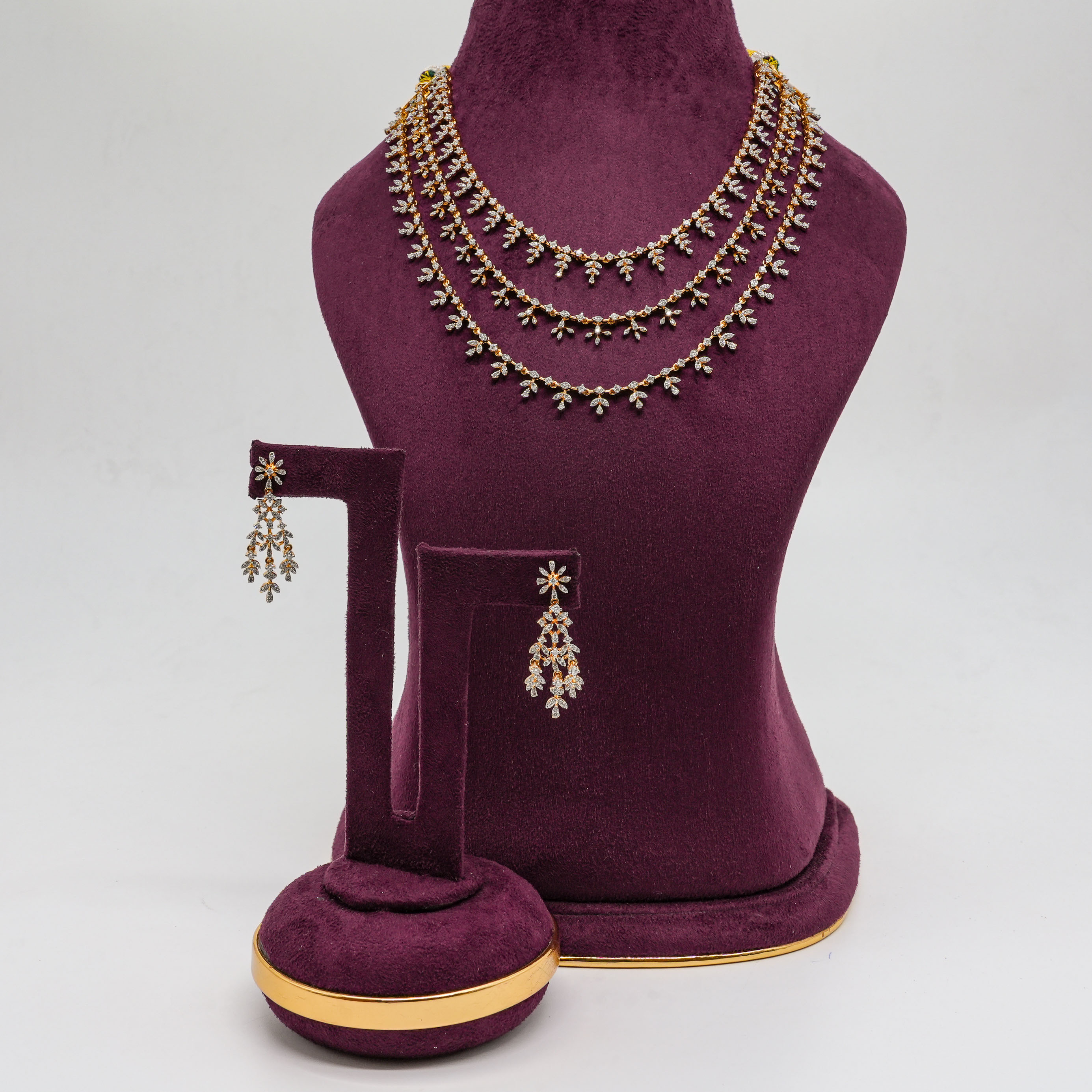 Saubhagya Jewellers - Leaf Design Diamond Necklace