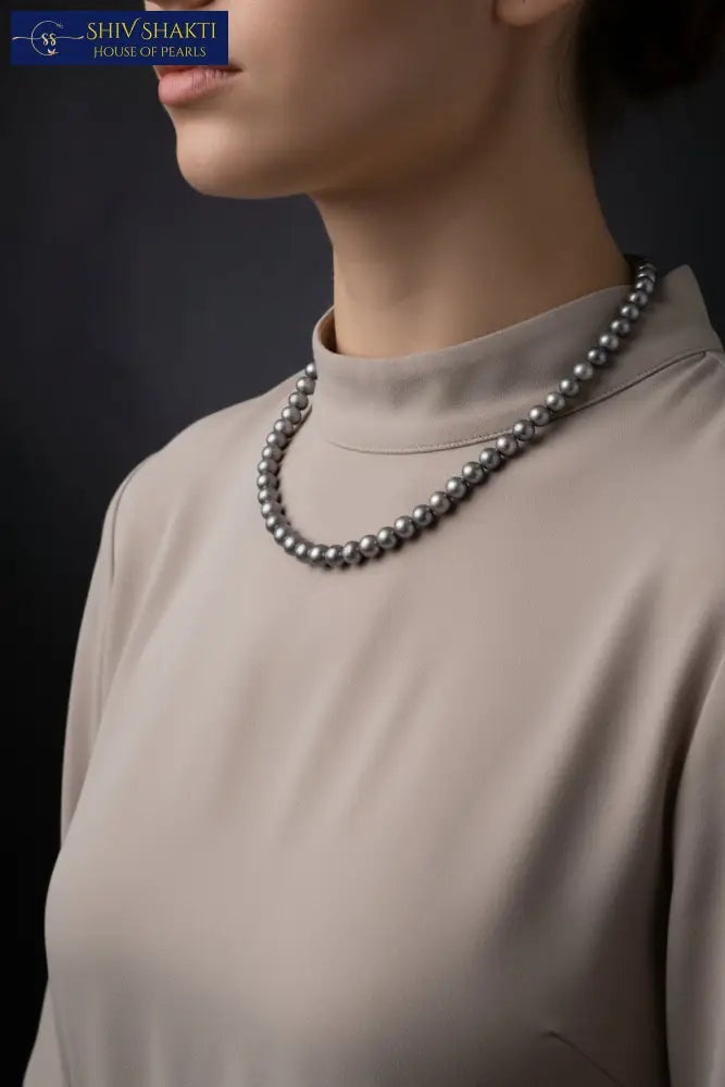 1 Line Gray Delicate Necklace