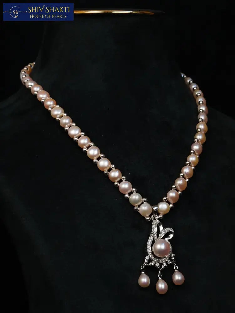 Shiv Shakti Pearls - Pearl Elegance Classic Necklace