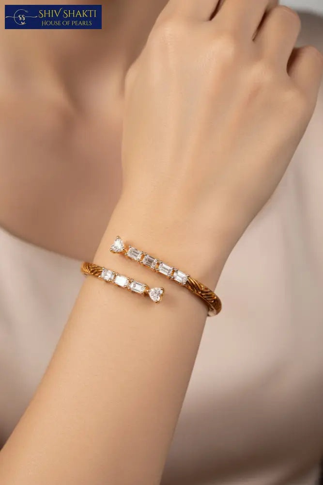 Shiv Shakti Pearls - Silver Grace Bracelet