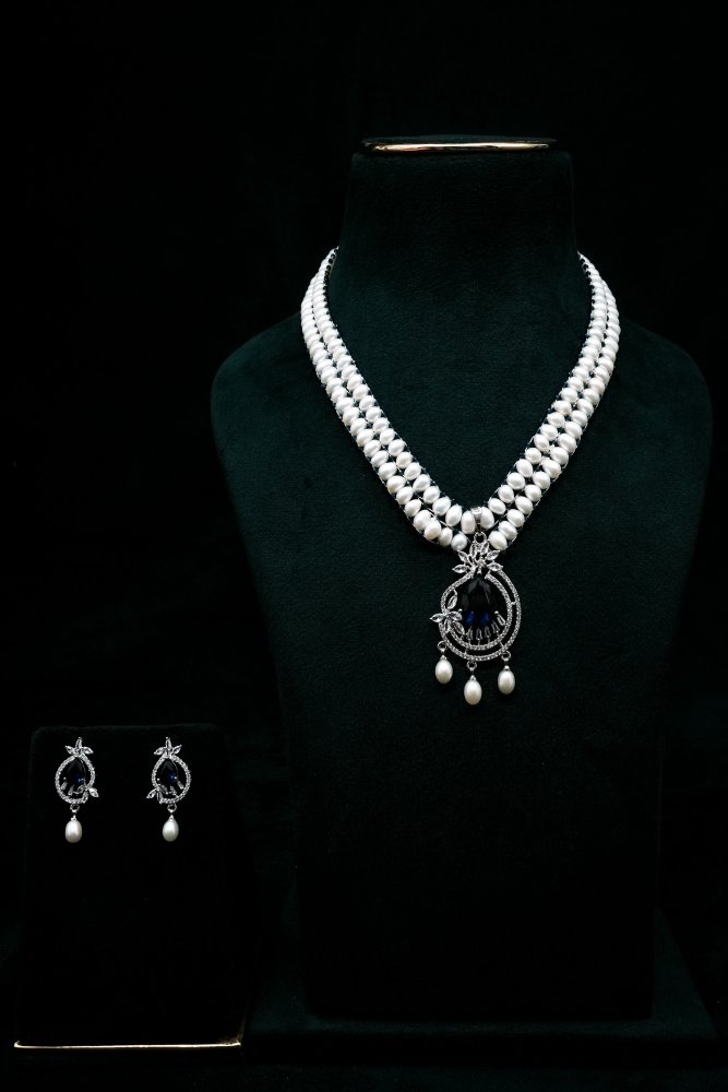 Button Pearl Necklace Set