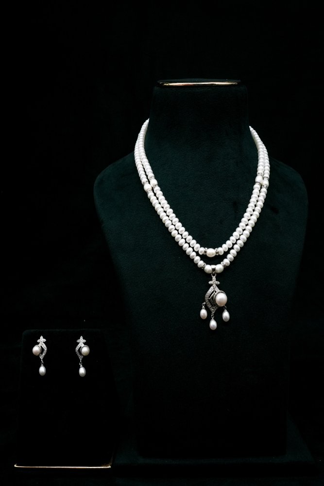 Pearl Necklace Set
