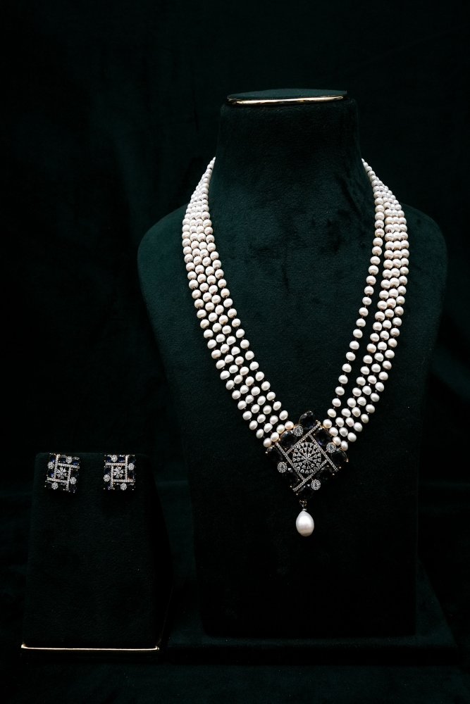 Shiv Shakti Pearls - Pearl Stud Earrings