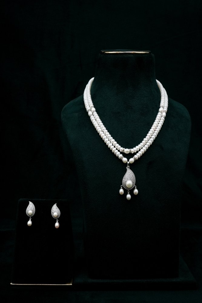 Silver Pearl Necklace Set