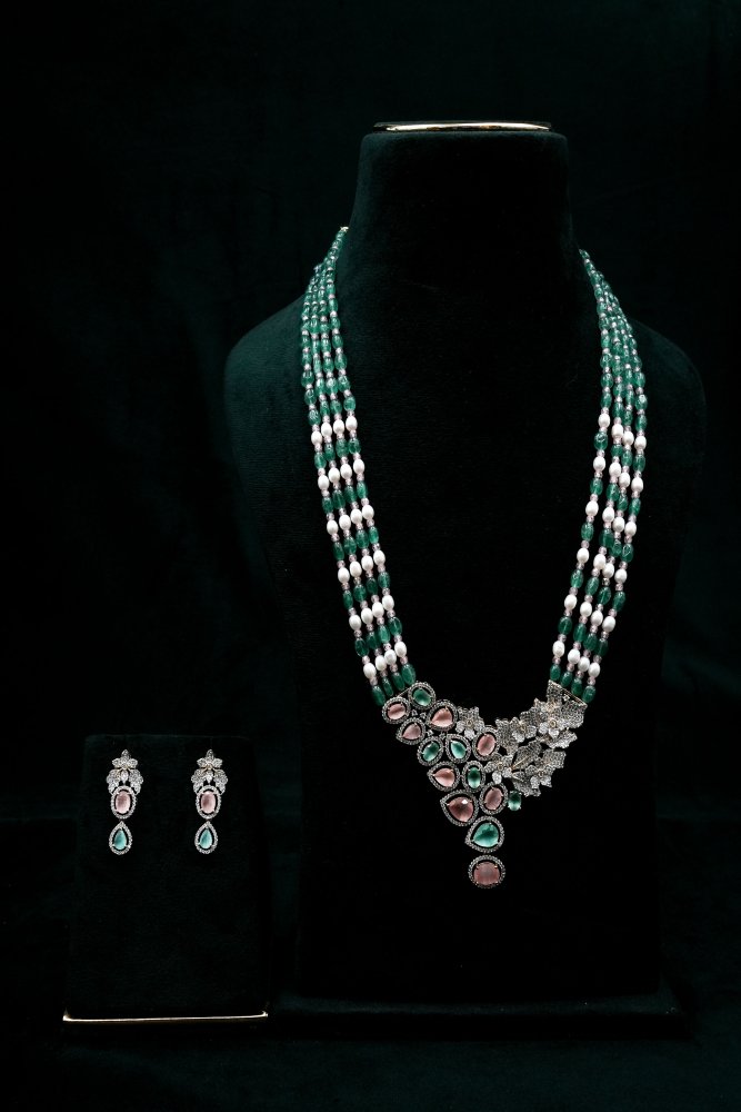 Shiv Shakti Pearls - Emerald Pearl Necklace Set
