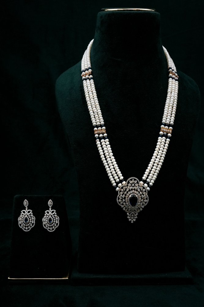 Shiv Shakti Pearls - Pearl Mala Necklace Set
