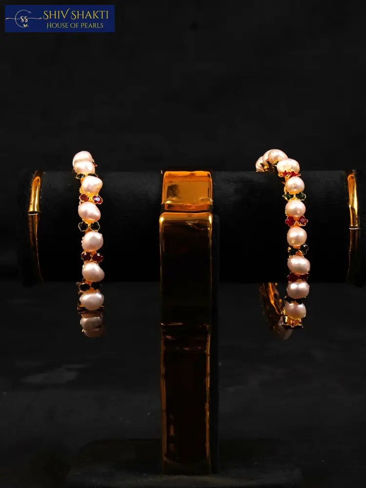 Shiv Shakti Pearls - Baroque Bangle