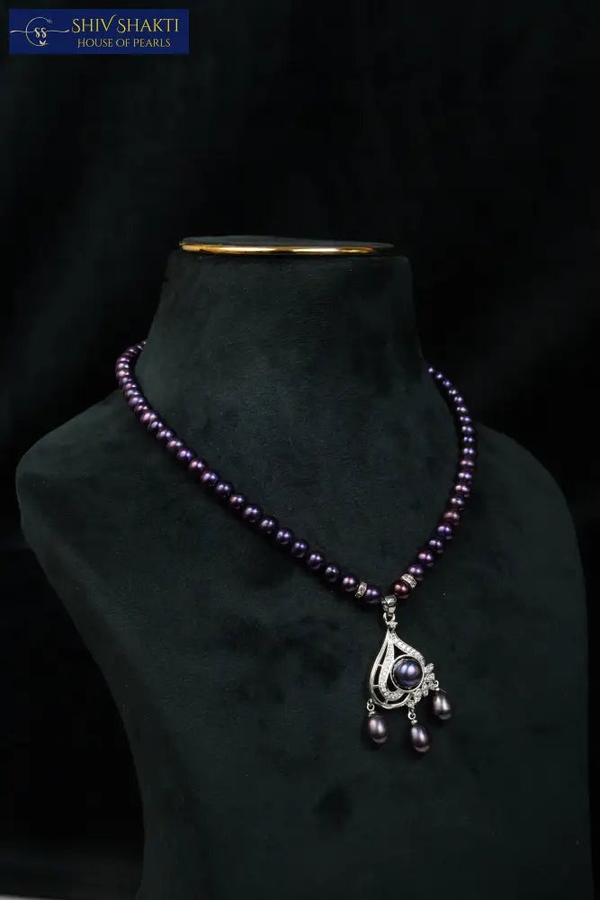 Shiv Shakti Pearls - Black Classic Pearl Necklace