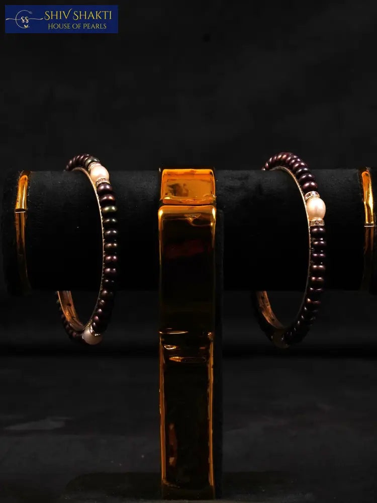 Shiv Shakti Pearls - Black n White Flat Pearl Bangle