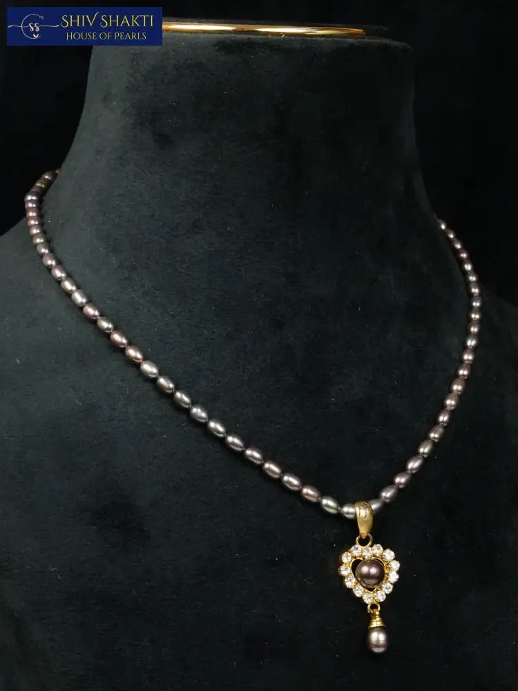 Shiv Shakti Pearls - Black Oval Sophisticated Necklace