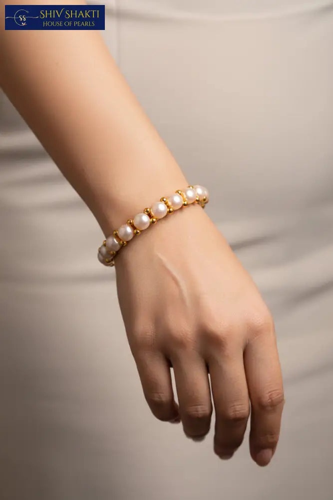 Shiv Shakti Pearls - Classic Button Bangle