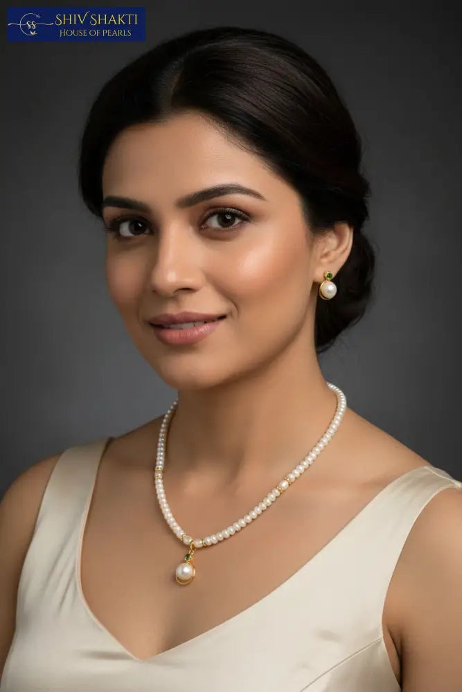 Classic Pearl Set
