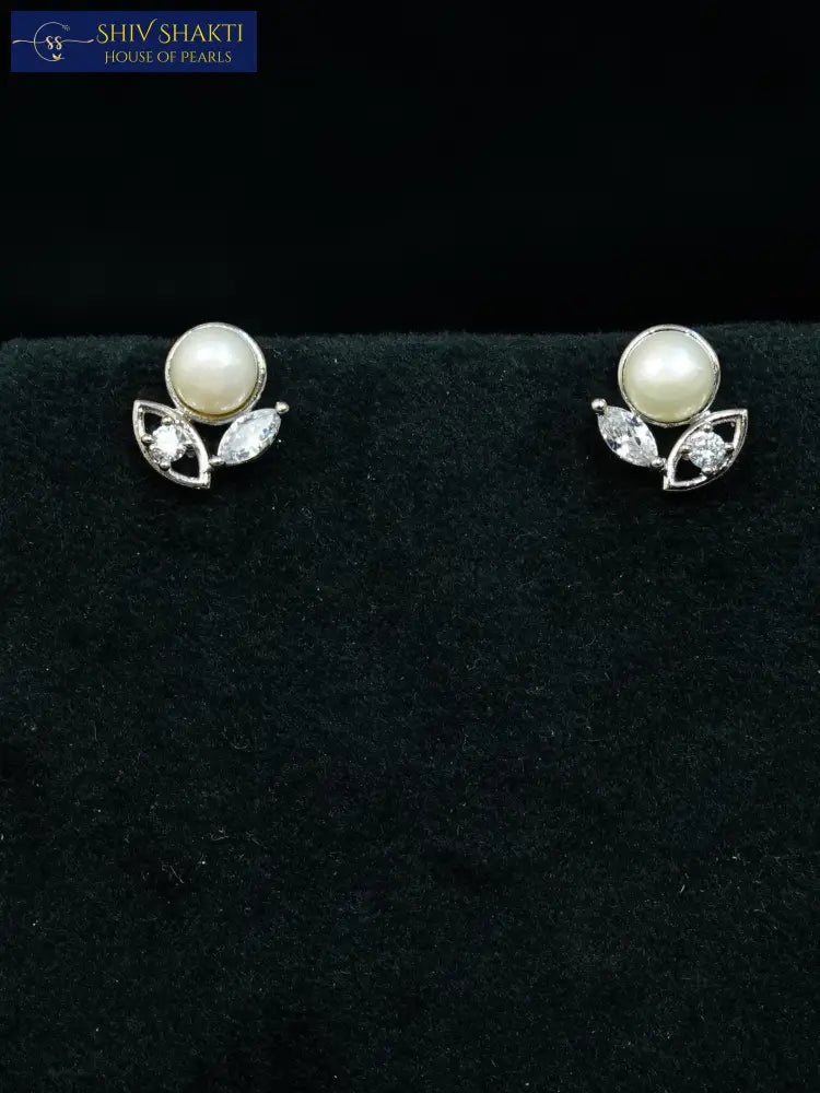Elegant Leaf Pearl Stud