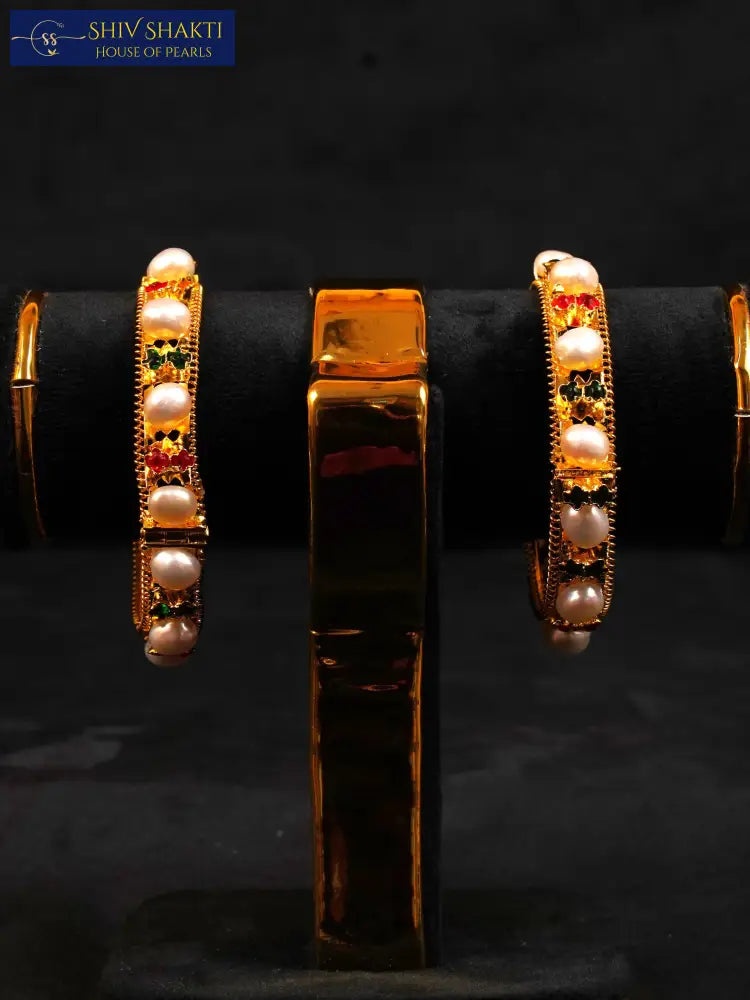 Shiv Shakti Pearls - Onyx and Pearl Kangan