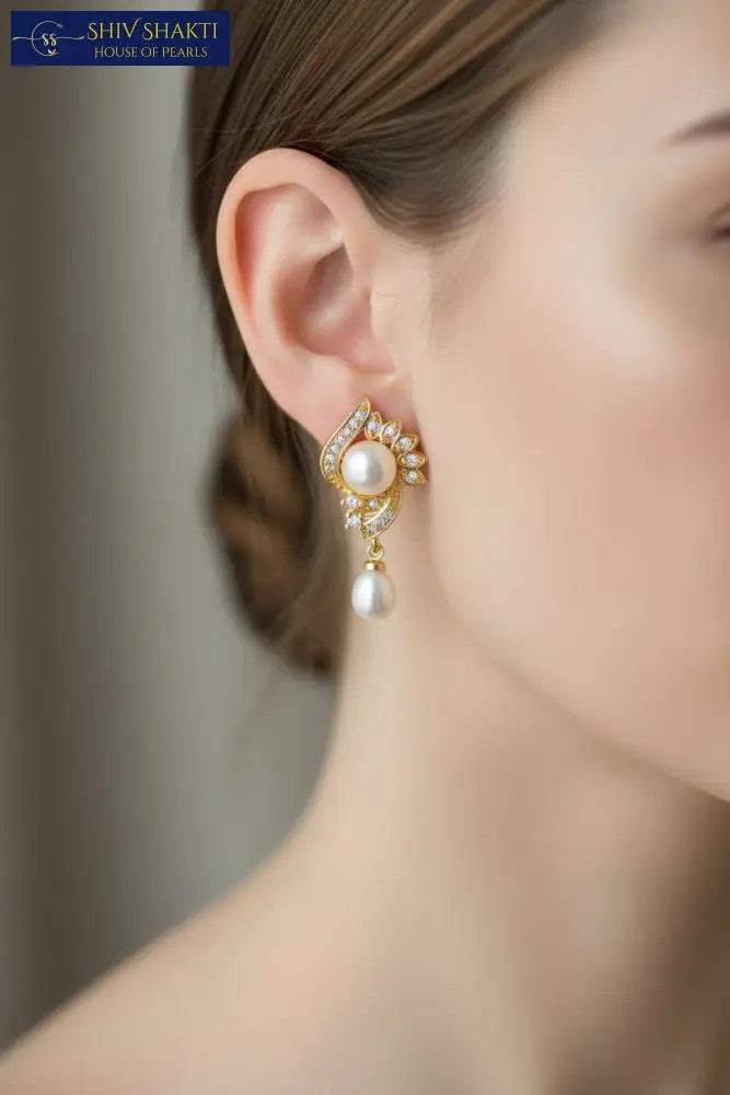 Pearl Bloom Drop Earring