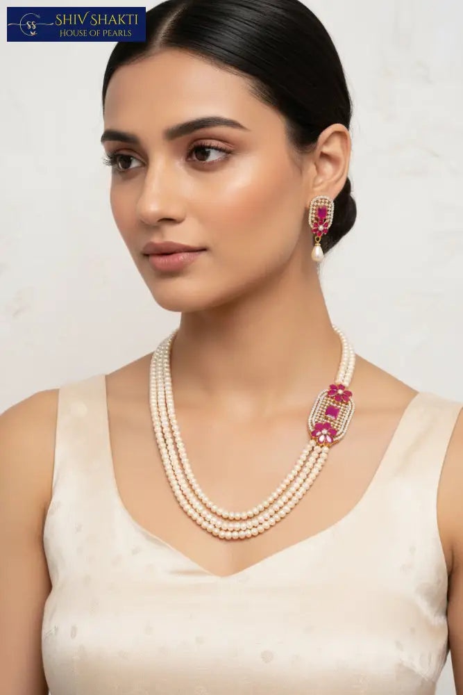 Pearl Brooch With CZ onyx