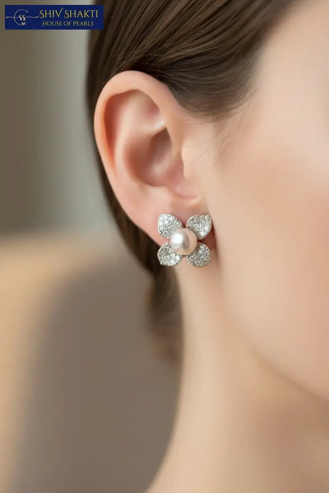 Pearl Flower Stud