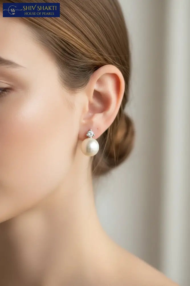 Pearl Stud With Diamond Accent