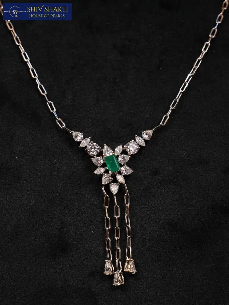 Shiv Shakti Pearls - Pendant with Classic Earrings