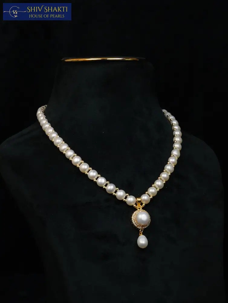 Shiv Shakti Pearls - Regal Button Pearl Necklace