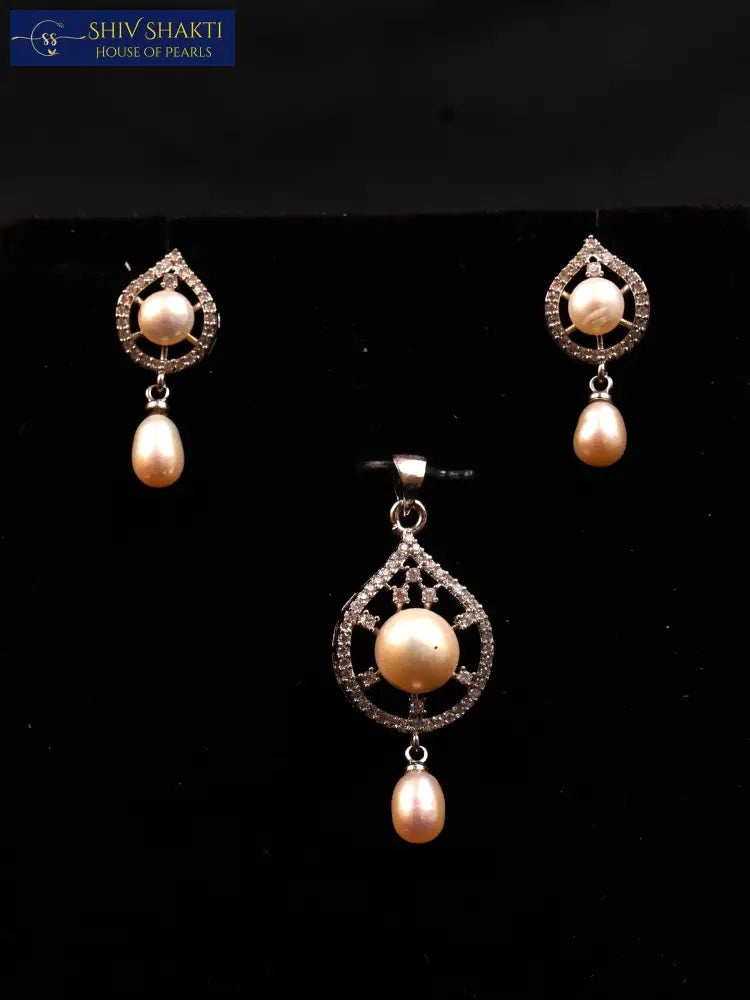 Shiv Shakti Pearls - Regal Radiance