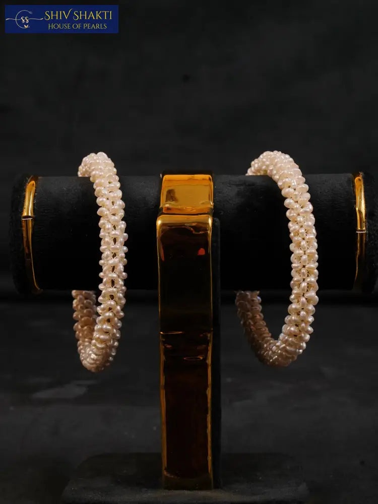 Shiv Shakti Pearls - Seed Pearl Bangle
