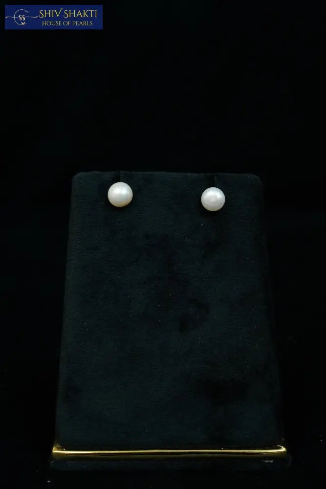 Small White Pearl Stud