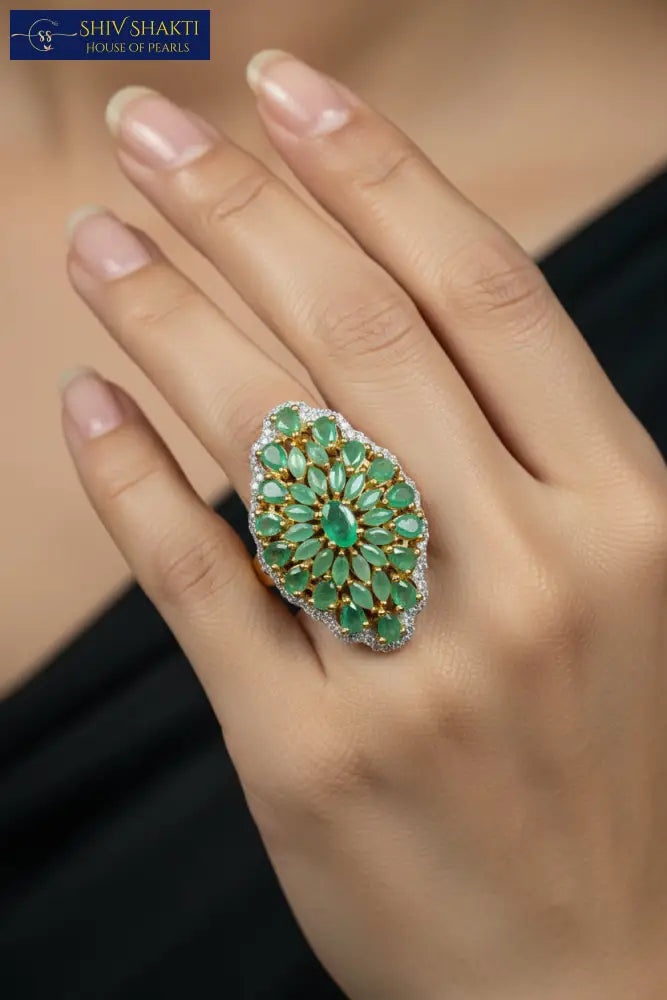 Shiv Shakti Pearls - Traditional Emerald Pure silver