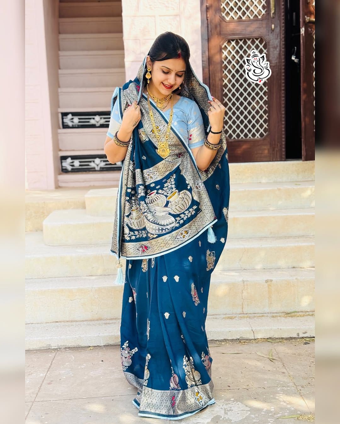 Shubh Sarees - Banarasi Zari Weaving Saree