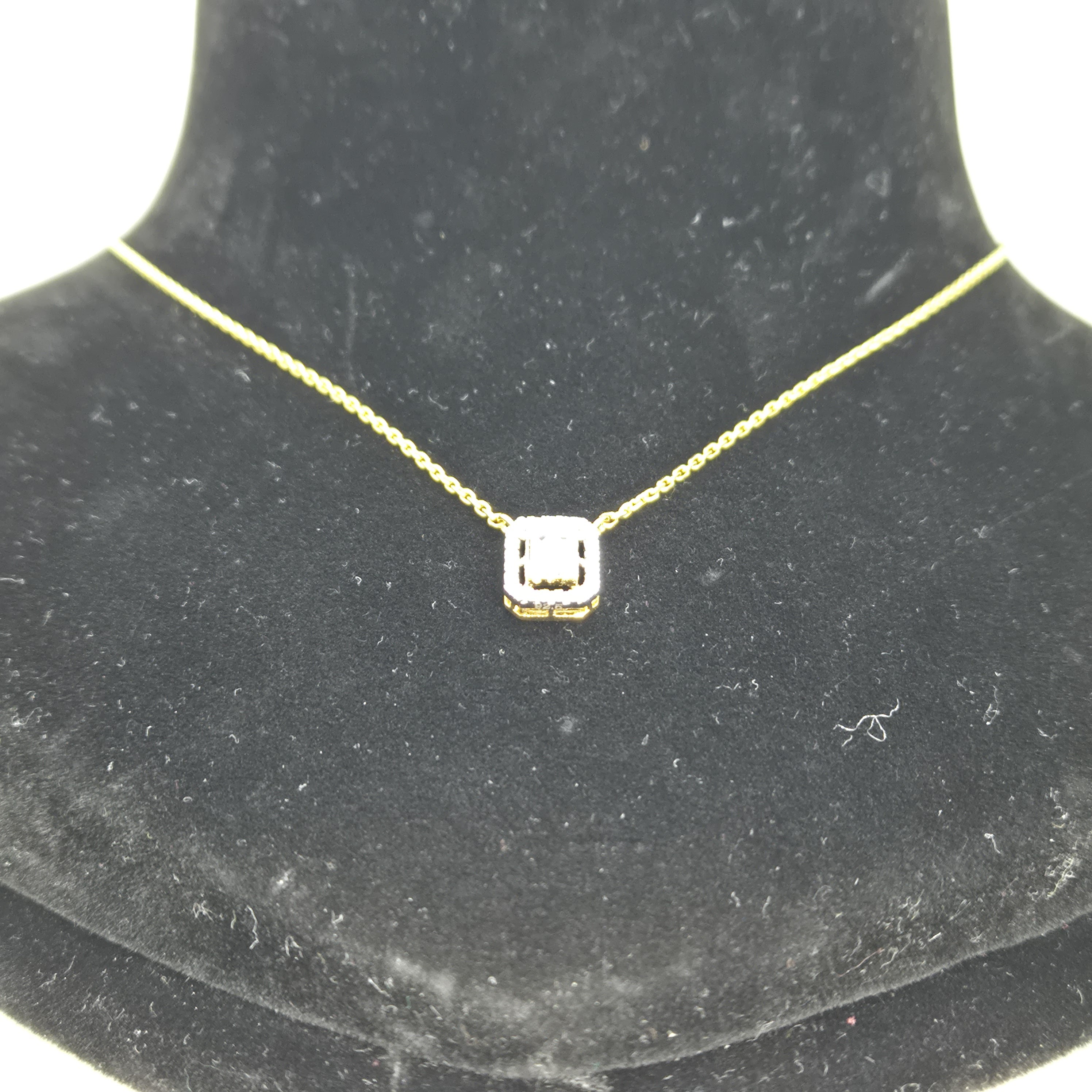 Suraj Bhan Jewellery Hub - Silver 'Golden Glow' Pendant Necklace