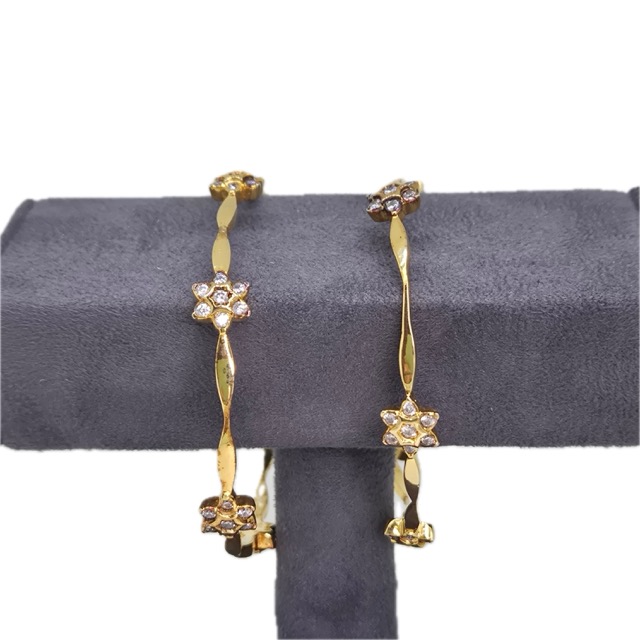 Suraj Bhan Jewellery Hub - Silver 'Floral Bloom' Gold-Plated Bangles