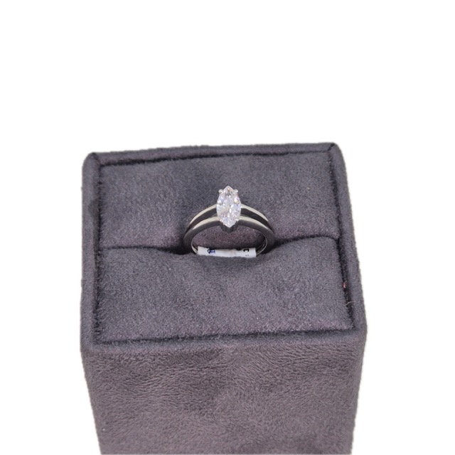 Suraj Bhan Jewellery Hub - Luxury Royal Sapphire Cluster Ring