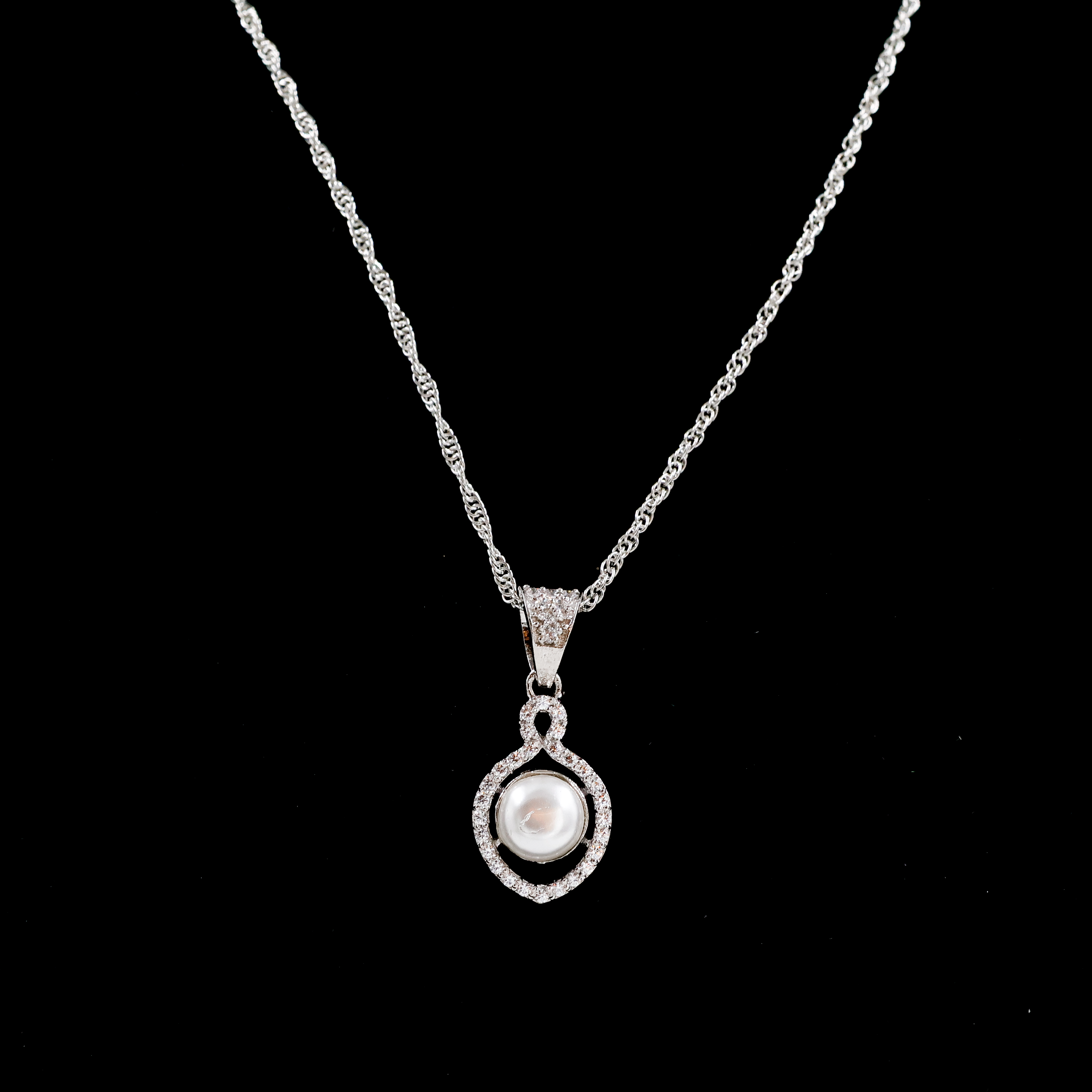 White Pearl Silver Pendant & Chain - Silver Chain With Locket