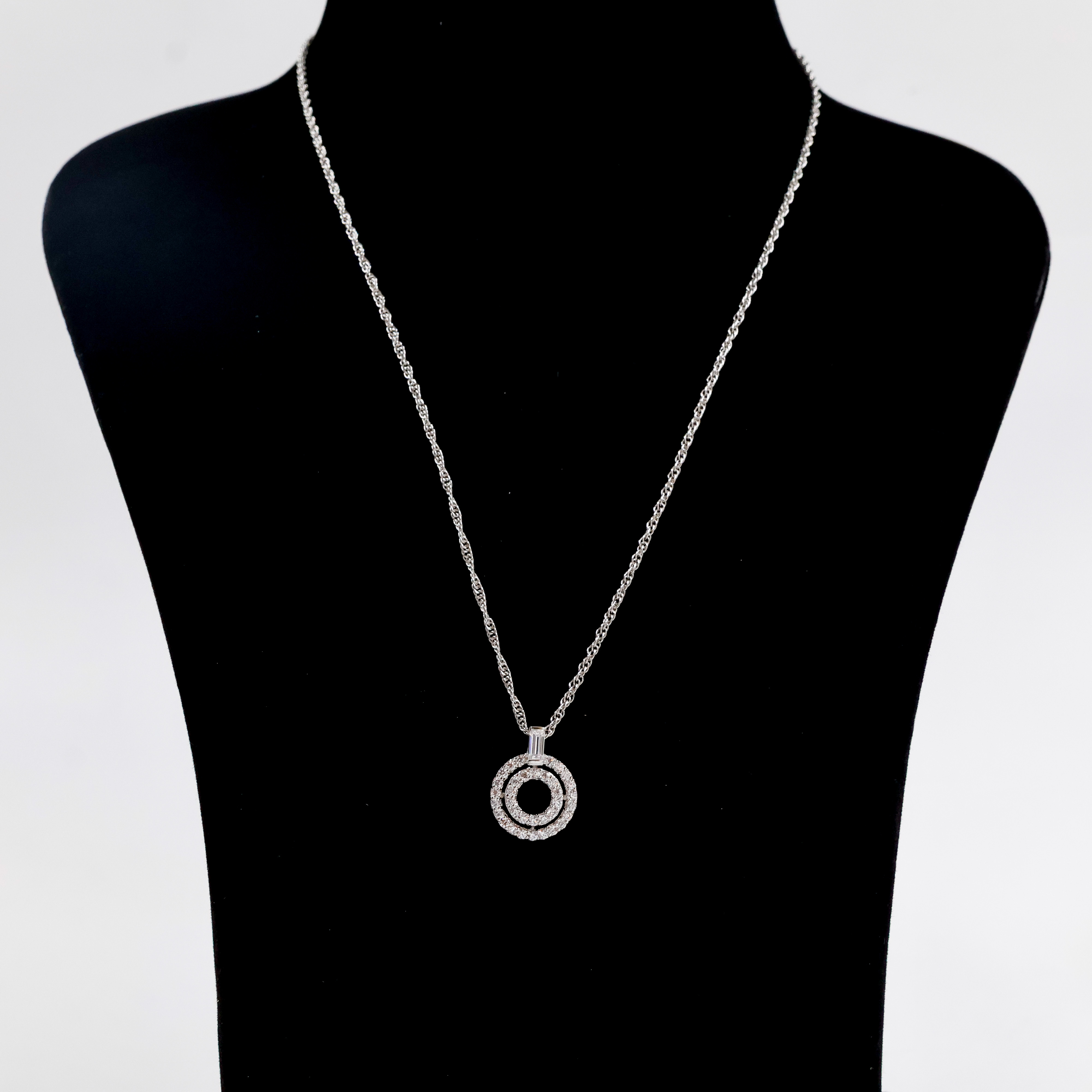 Silver Chain with Circle Pendant