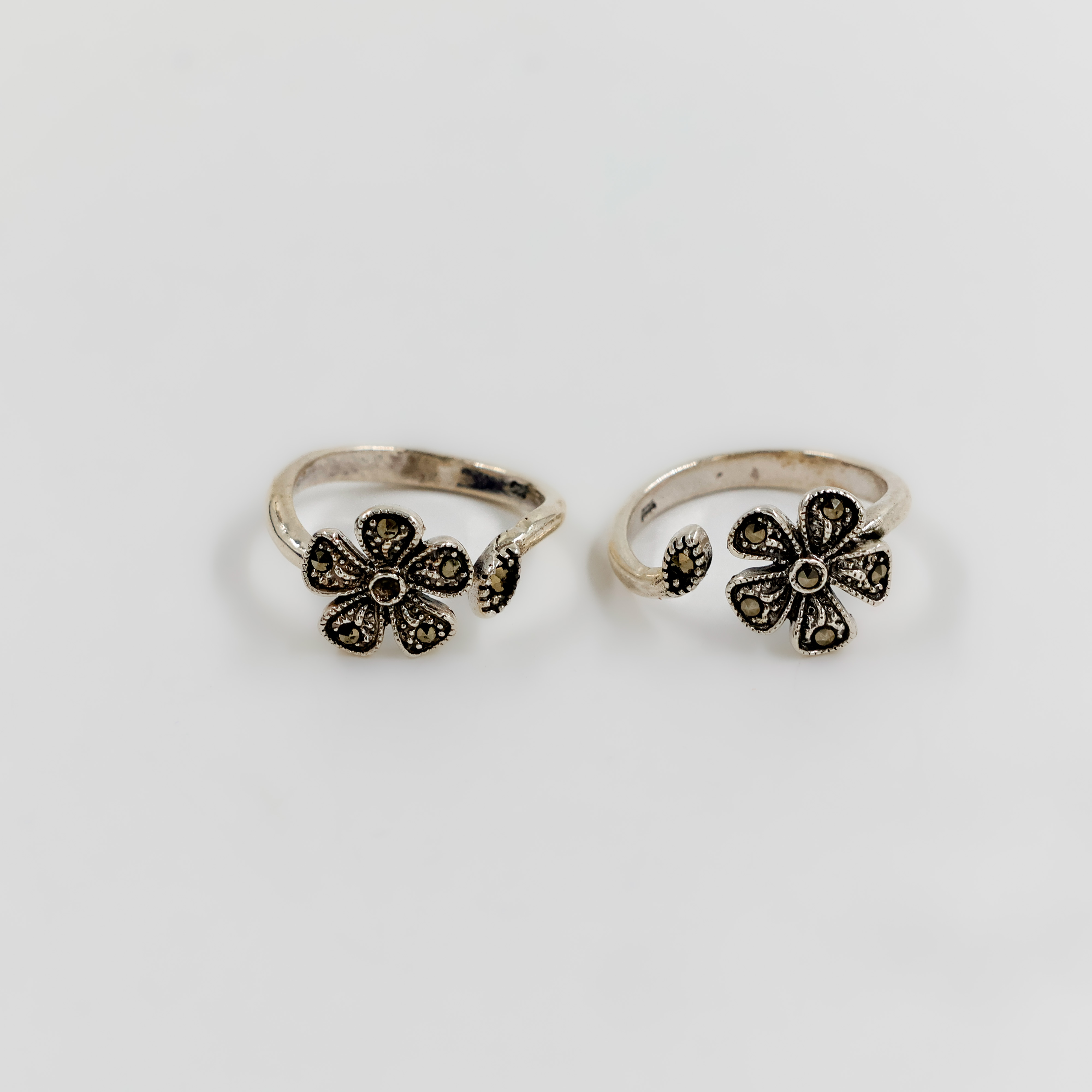 Flower Silver Toe Ring