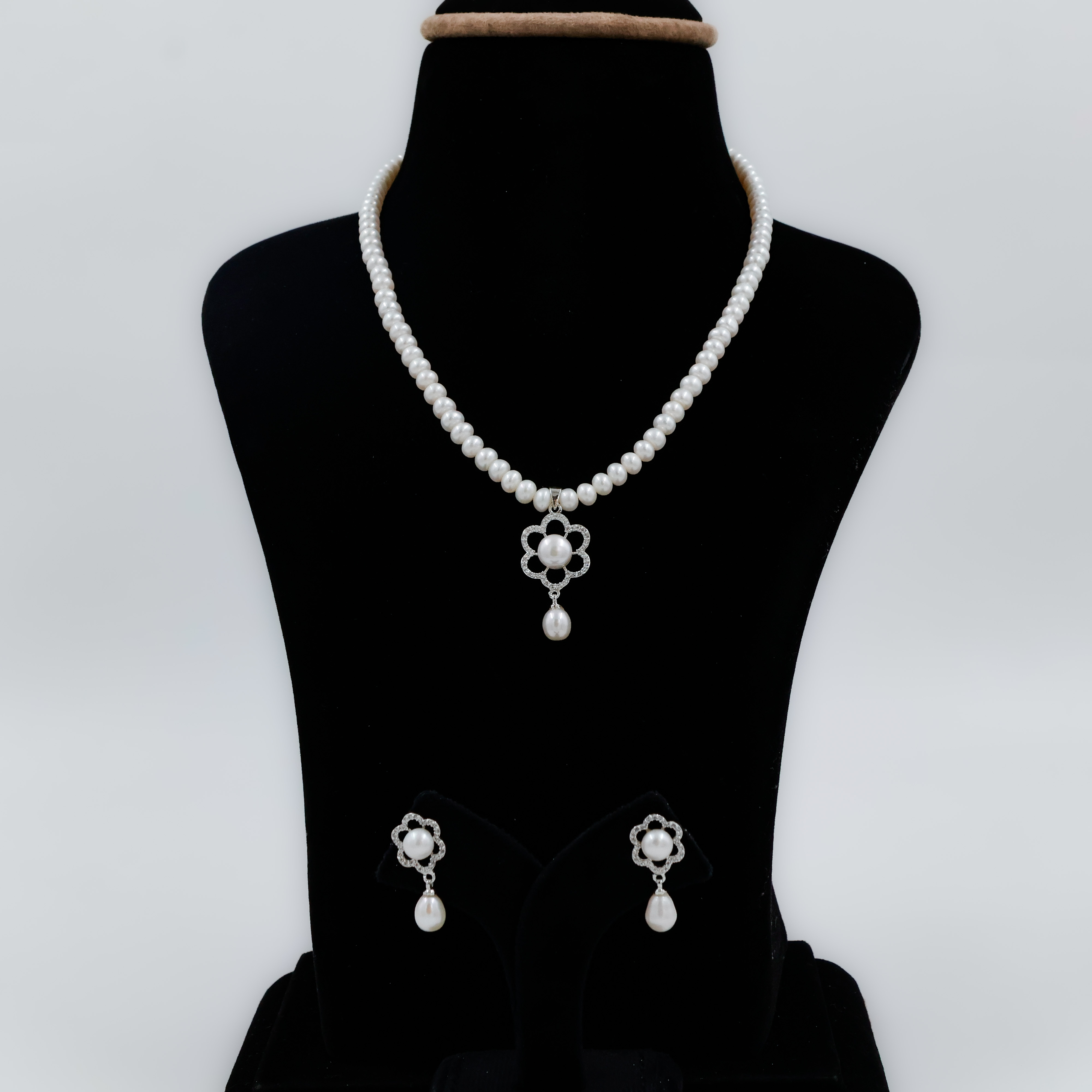 CZ Flower Pearls Set