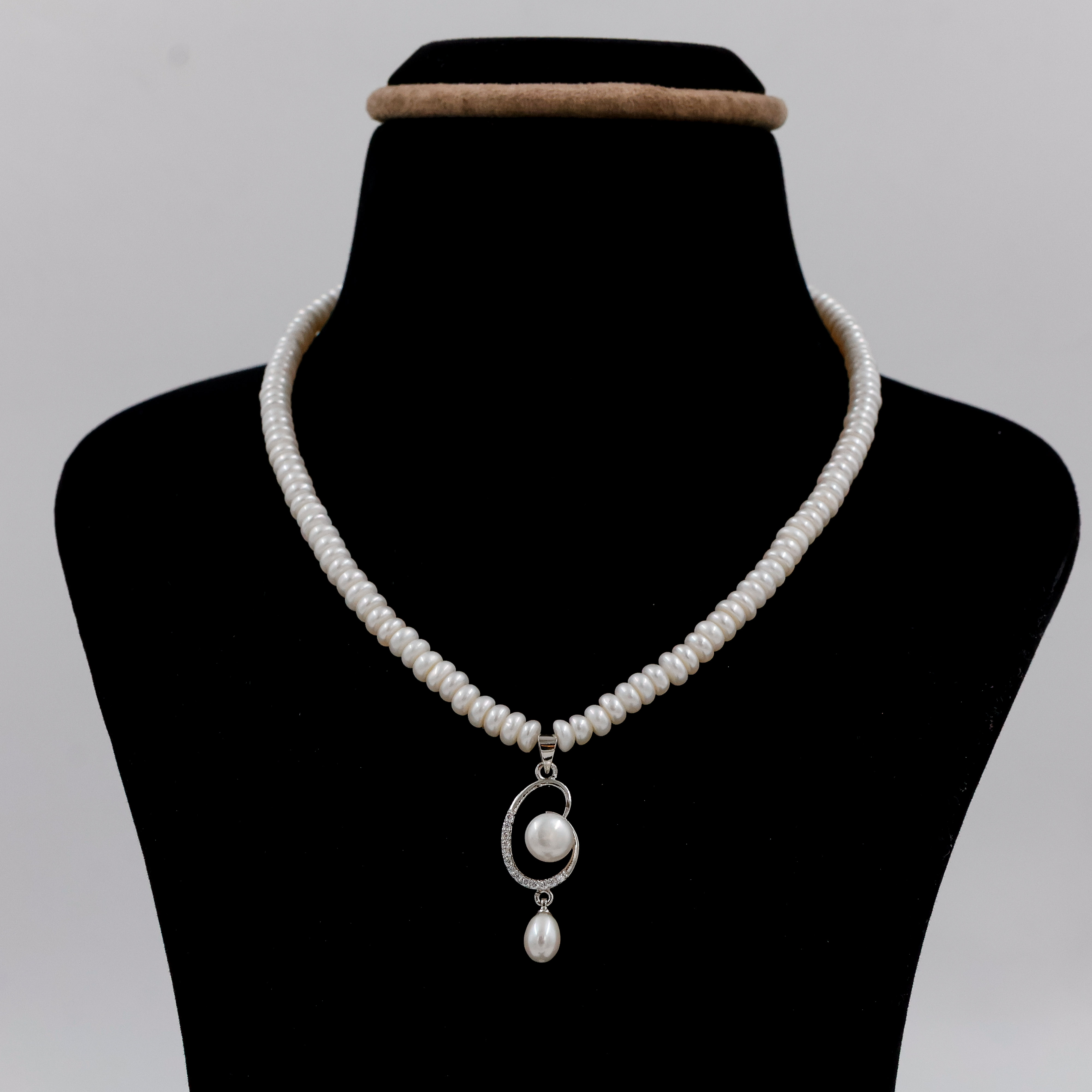 Elegant Pearls Set - 
