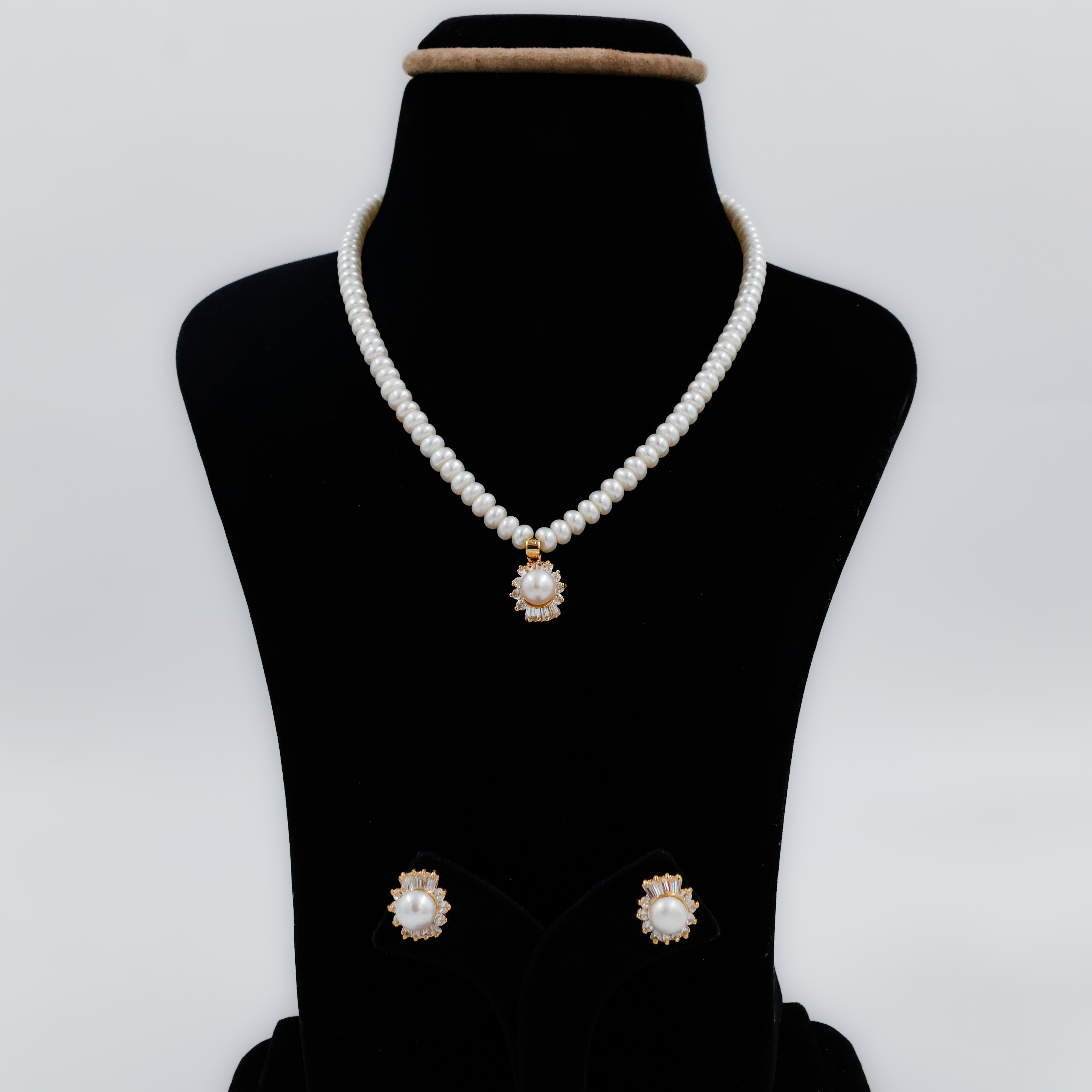 Sunlit Radiance Pearls Set