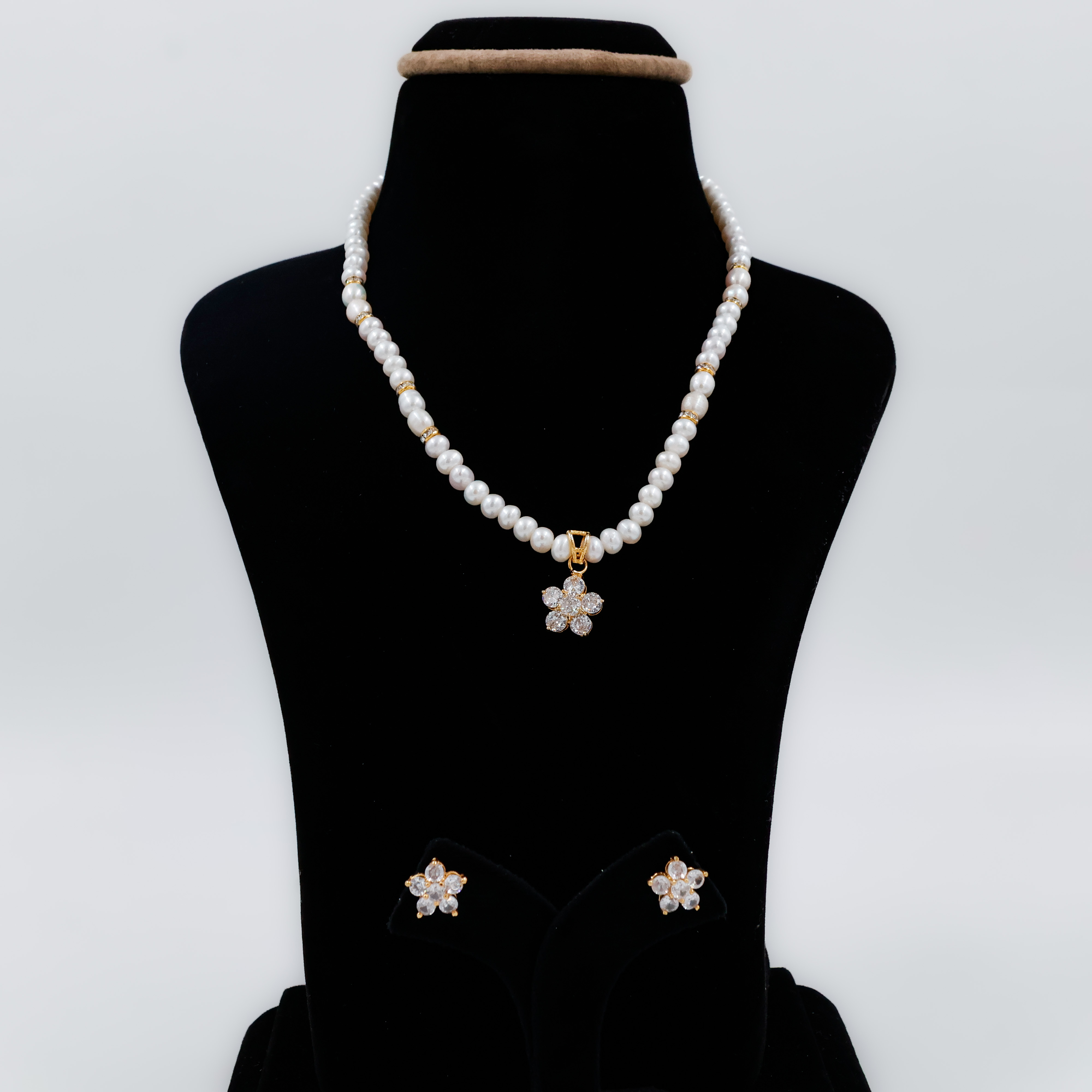 Golden Blossom Pearl Set