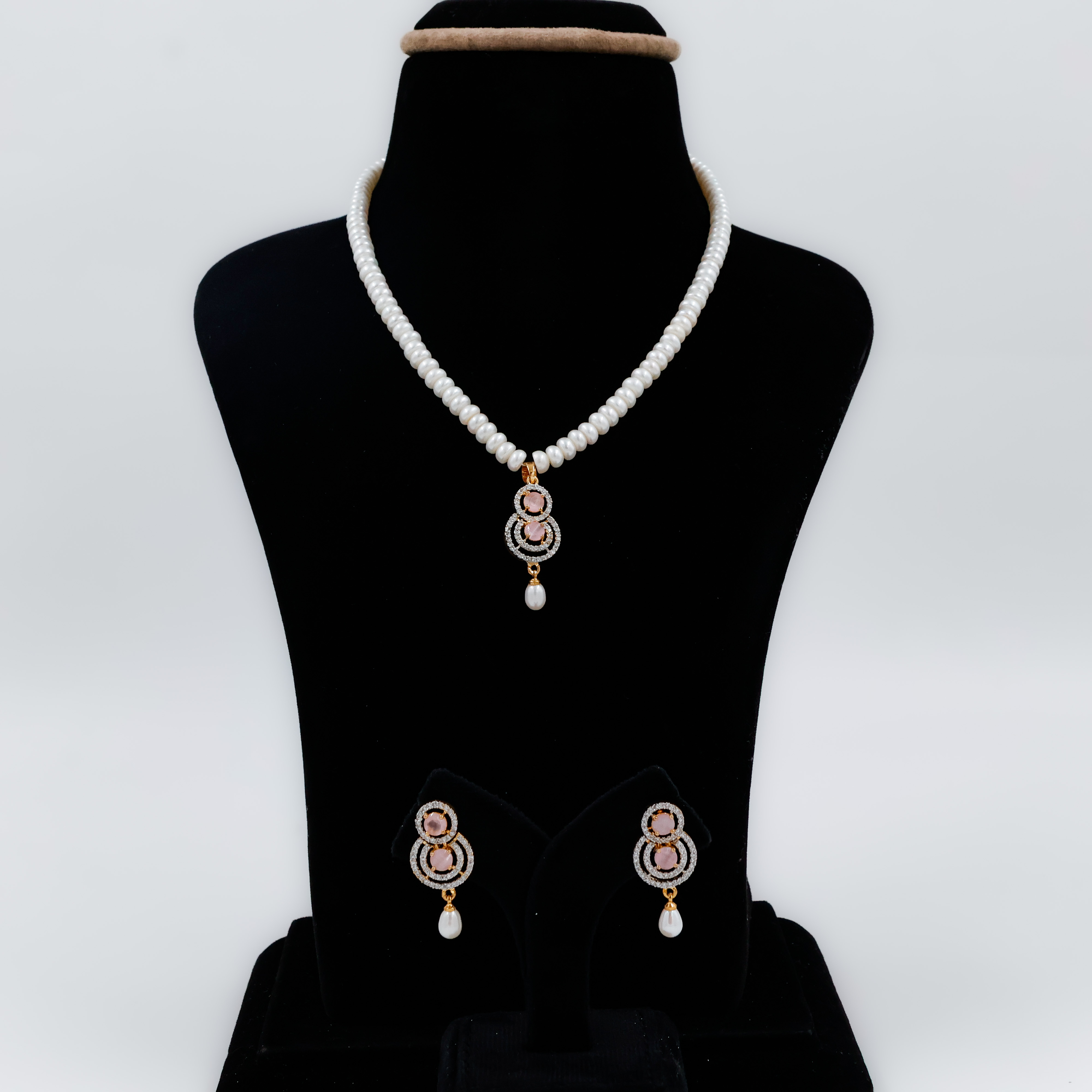 Royal Drop Pearl Set
