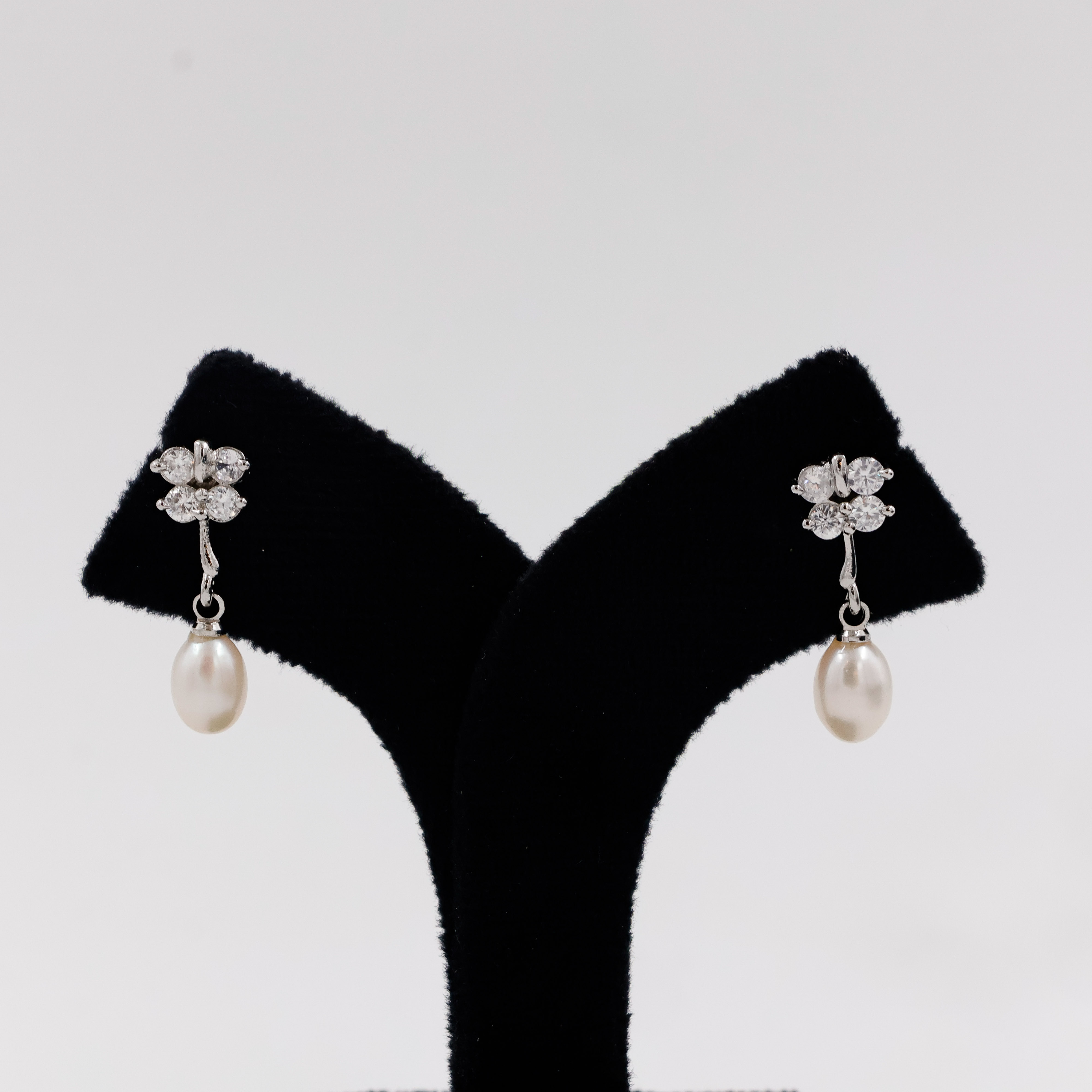 Elegant Pearl Teardrop Earrings