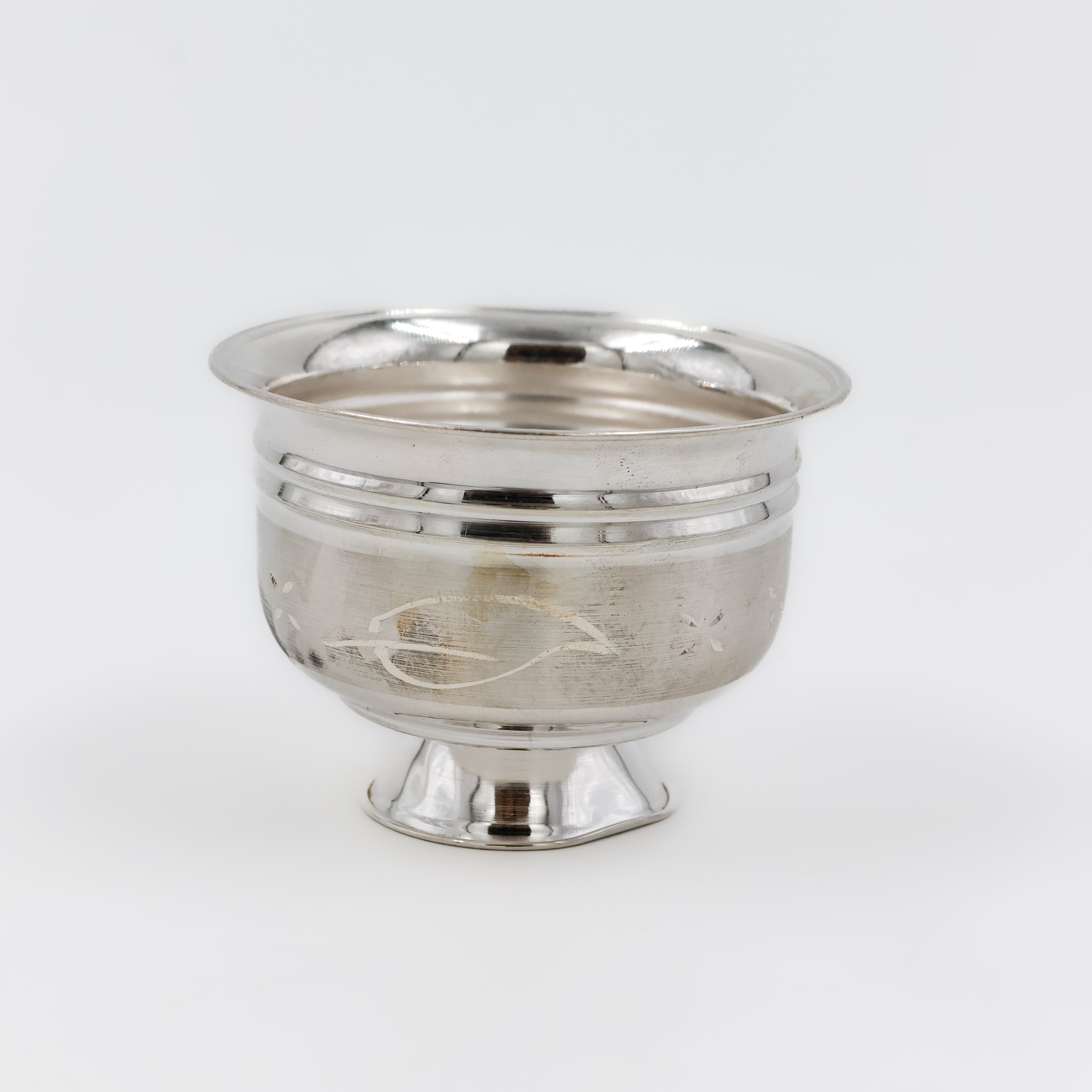 Glossy Rim Compact Silver Bowl - 
