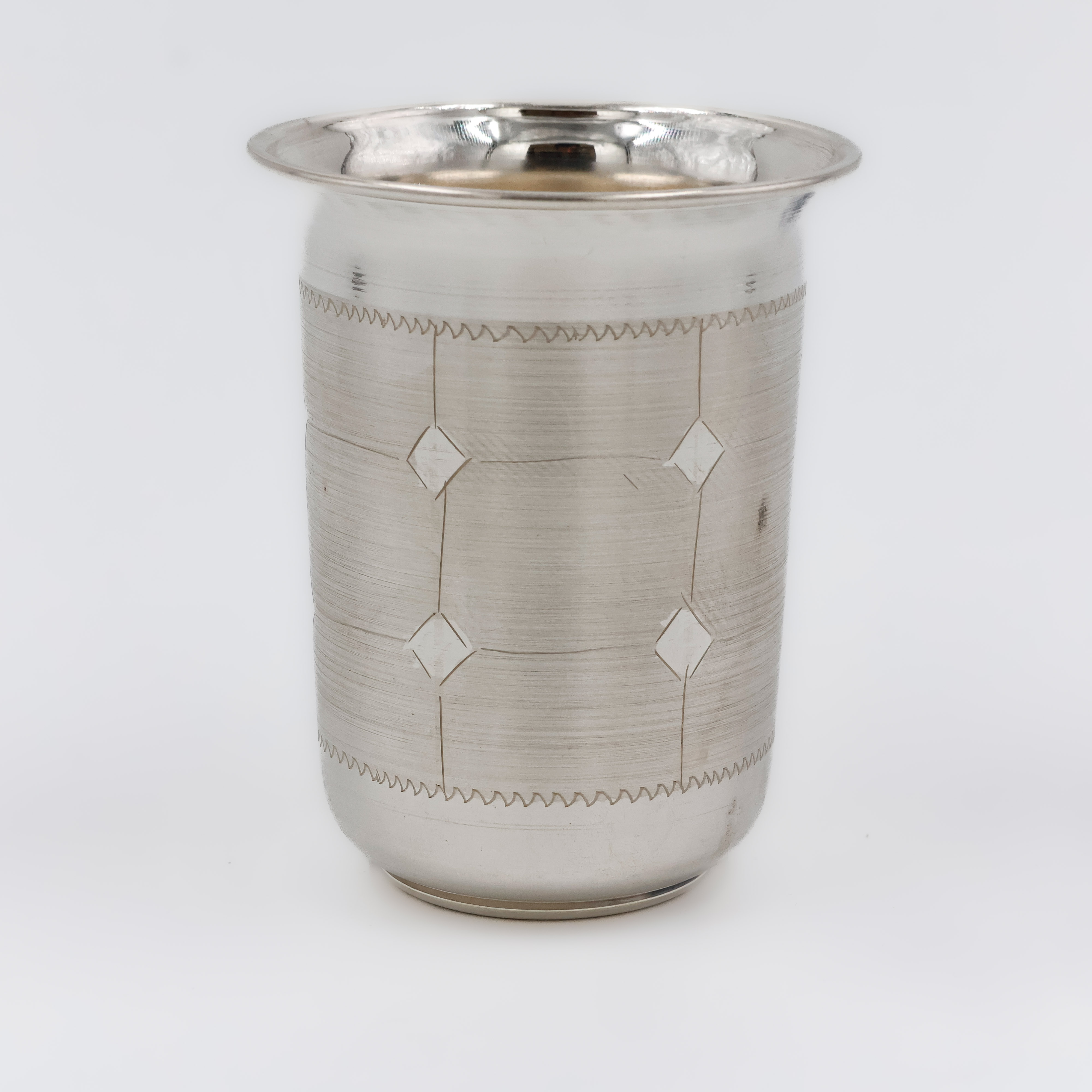 Geometric Elegance Silver Glass - 